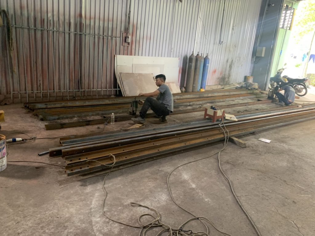 Khoan rail cầu trục 20ton