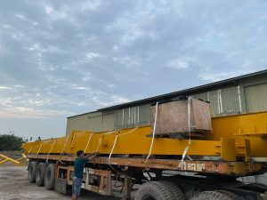 Lắp cổng trục 10 ton kcn Nhơn Trạch 5 12 300x225 - Lắp cổng trục 10 ton