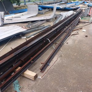 Lắp đặt rail điện 3P 3 300x300 - Lắp đặt rail điện 3P