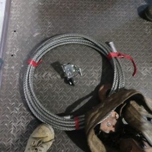 Thay thế dây cáp tời nâng hàng 2 300x300 - Thay thế dây cáp tời nâng hàng