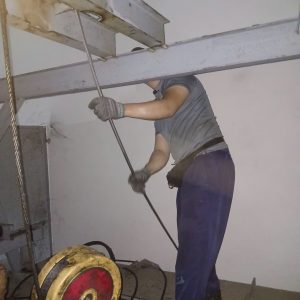 Thay thế dây cáp tời nâng hàng 3 300x300 - Thay thế dây cáp tời nâng hàng
