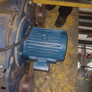 Thay the motor toi dien 1 300x300 - Thay thế motor tời điện