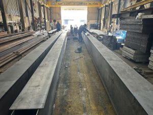 Lap dat cau truc 40t quang ngai 2 300x225 - Lắp đặt cẩu trục 40t quảng ngãi