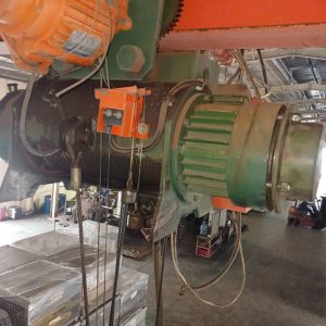 Sua chua cau truc 4 300x300 - Sửa chữa cẩu trục