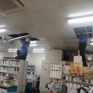 Lap dat va hoan thien ong hut gio 2 300x300 - Lắp đặt và hoàn thiện ống hút gió