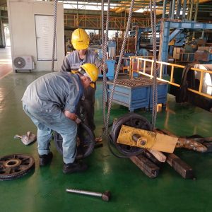 Thay buly moc cau 30 tan 1 300x300 - Thay buly móc cẩu 30 tấn