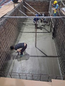 Do be mong may 10 225x300 - Đổ bê móng máy