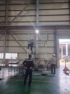 Lắp đặt cẩu trục Lap dat cau truc 2 225x300 - Lắp đặt cẩu trục