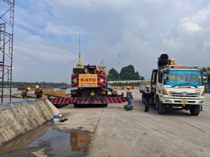 Lap dat ti thuy luc 1 300x225 - Lắp đặt ti thủy lực