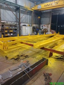 Son cau truc 2 225x300 - Sơn cẩu trục