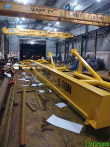 Son cau truc 1 225x300 - Sơn cẩu trục