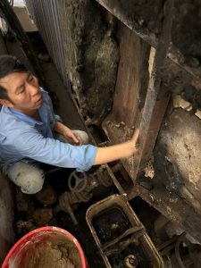 Ve sinh lo hoi 2 225x300 - Vệ sinh l&ograve; hơi