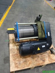 Sua chua palang cau truc 4 225x300 - Thay moto cẩu trục 5 tấn