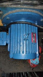 Thay moto cau truc 5 tan 2 168x300 - Thay moto cẩu trục 5 tấn