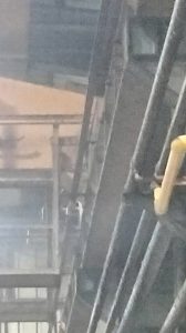 Ve sinh duong chay ray cau truc 5 168x300 - Thay moto cẩu trục 5 tấn