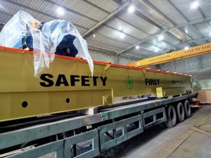 Len hang cau truc 1 300x225 - L&ecirc;n h&agrave;ng cẩu trục