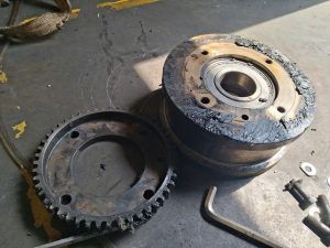 Sua chua cau truc 7 300x225 - Sửa chữa cẩu trục