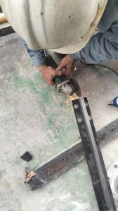 Sua chua thang may nang hang 2 168x300 - Sửa chữa thang m&aacute;y n&acirc;ng h&agrave;ng