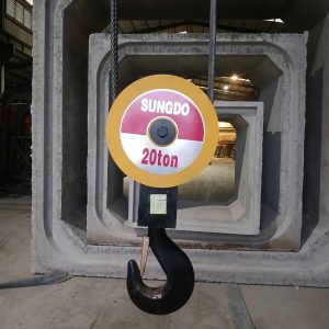 Kiem dinh cau 20 tan 4 300x300 - Kiểm định cẩu 20 tấn