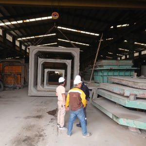 Kiem dinh cau 20 tan 6 300x300 - Kiểm định cẩu 20 tấn