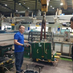 Sua chua cau truc chuyen nghiep 2 300x300 - Sửa chữa cẩu trục chuy&ecirc;n nghiệp