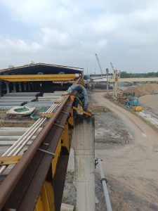 Gia co duong chay 2 225x300 - Gia cố đường chạy