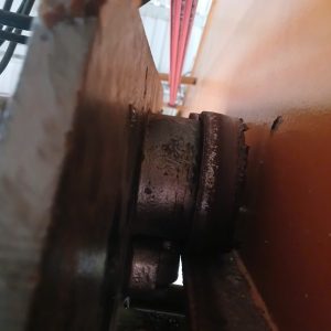 Sua chua cau truc 2 300x300 - Sửa chữa cẩu trục