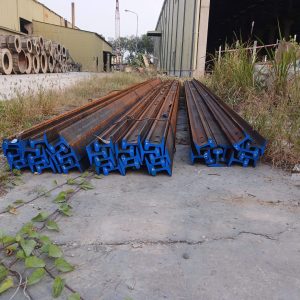 Giao hang ray 3 300x300 - Giao h&agrave;ng ray