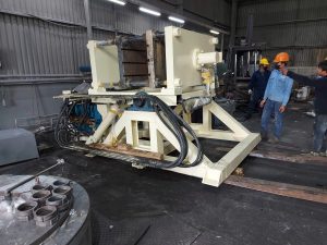 Lap may ep nhom 3 300x225 - Lắp m&aacute;y &eacute;p nh&ocirc;m