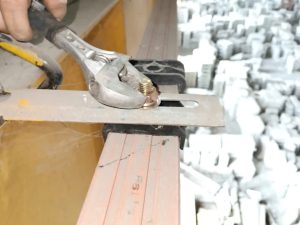Thay the kep ray 2 300x225 - Thay thế kẹp ray