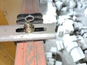 Thay the kep ray 6 300x225 - Thay thế kẹp ray