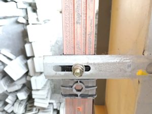 Thay the kep ray 7 300x225 - Thay thế kẹp ray
