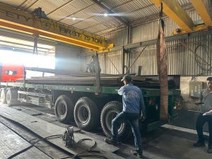 Nhap hang thep tam 3 300x225 - Nhập hàng thép tấm