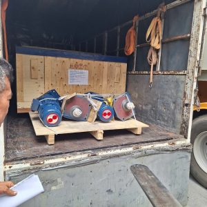 Giao hang 1 300x300 - Giao hàng