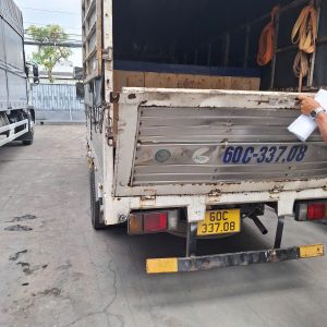 Giao hang 2 300x300 - Giao h&agrave;ng