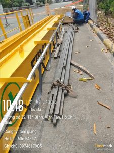 Giao hang cau truc 1 225x300 - Giao h&agrave;ng cẩu trục