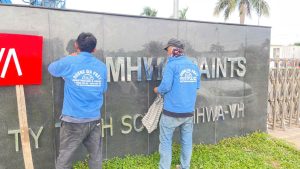 Lap dat logo cong ty 1 300x169 - Lắp đặt logo công ty